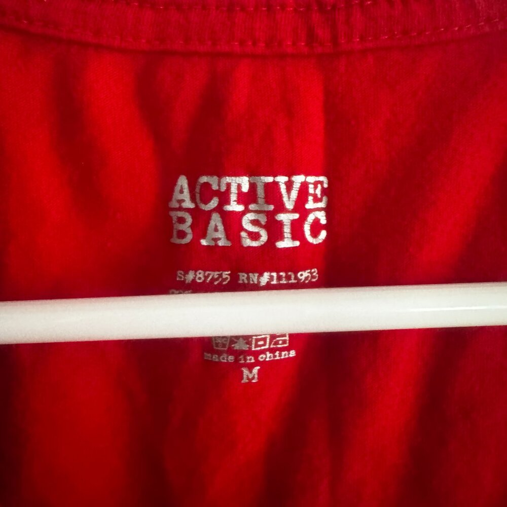Cute Active Basic size Medium Women's Red Short Sleeve Shirt - Picture 3 of 3